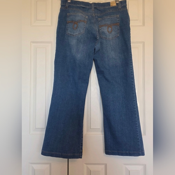 BCBG Paris Classic Blue Women's Wide Leg Jeans, Size 16 - Picture 2 of 11
